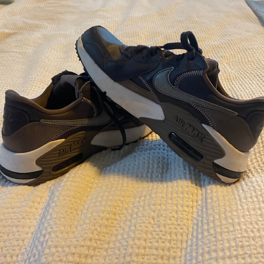 Women’s Air max purple size 10